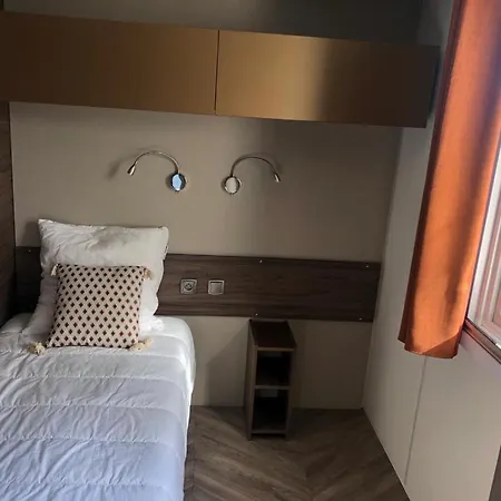 Bungalow Camping Les Ecureuils * Mimizan-Plage
